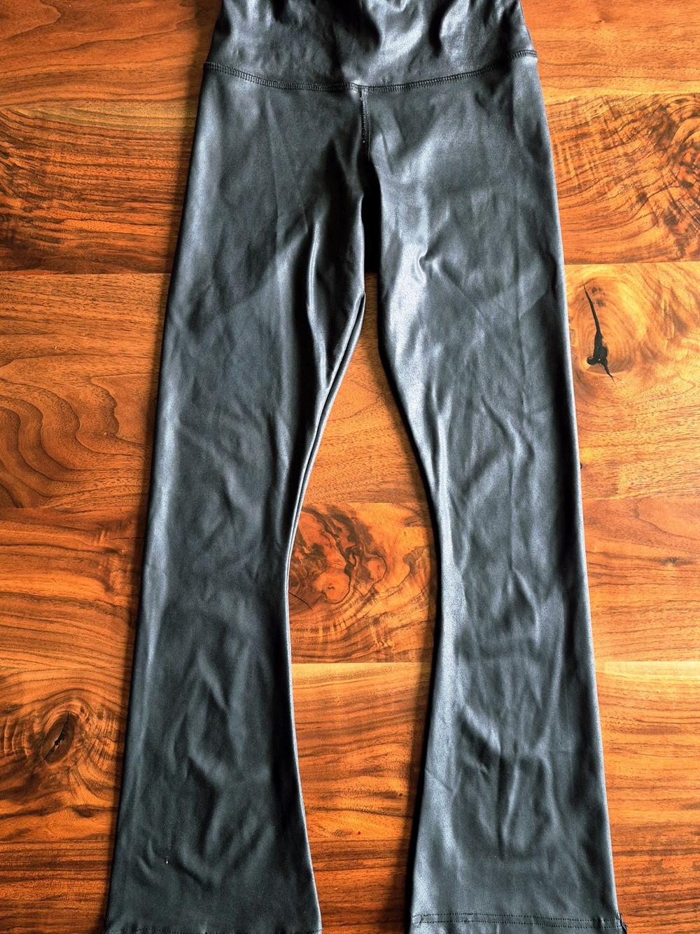 Strut This- Black Faux Leather Activewear Crop Top & High-Waist Leggings Set - Picture 2 of 5